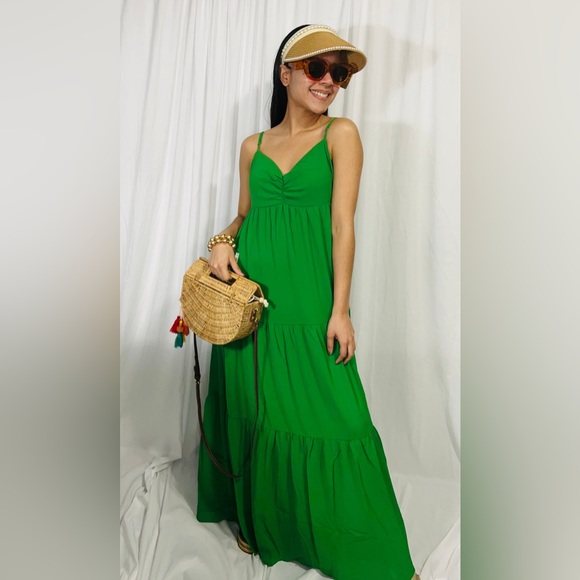Dresses & Skirts - Green dress from boutique